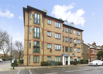 2 Bedrooms Flat for sale in Silver Crescent, Chiswick W4