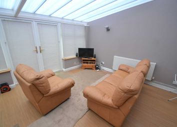 Thumbnail Room to rent in Sycamore Road, Reading