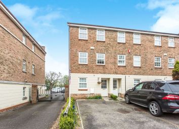 4 Bedroom End terrace house for sale