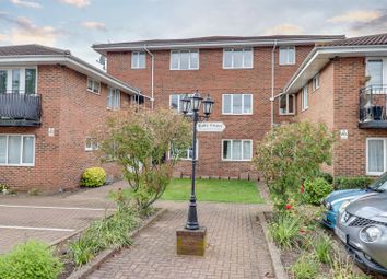 Thumbnail Flat for sale in Shirley Road, Eastwood, Leigh-On-Sea