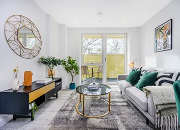 Post House Show Apartment