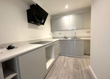 Thumbnail 2 bed maisonette to rent in Camberwell Road, London