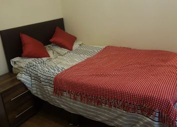 6 Bedroom Flat for rent