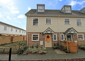 3 Bedroom Semi-detached house for rent