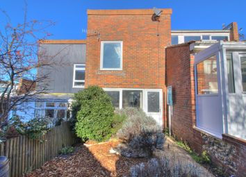 2 Bedrooms Terraced house for sale in St. Leonards Close, Newhaven BN9