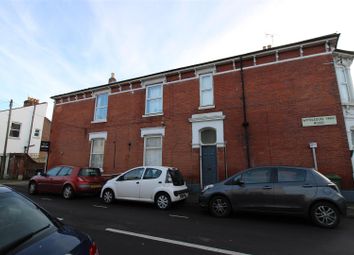 Thumbnail 2 bed flat to rent in Wimbledon Park Road, Southsea