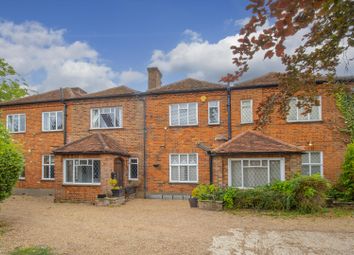 Thumbnail Detached house for sale in Barnes Lane, Kings Langley, Hertfordshire