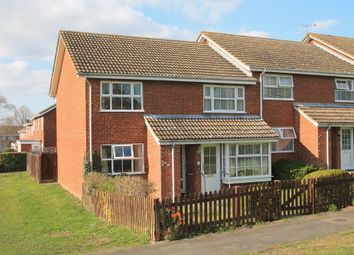 2 Bedrooms Maisonette for sale in Hillary Close, Aylesbury, Buckinghamshire HP21