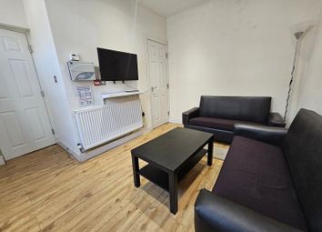 Thumbnail 3 bed property to rent in 7 Autumn Terrace, Hyde Park, Leeds