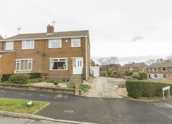 3 Bedrooms Semi-detached house for sale in Broomfield Avenue, Hasland, Chesterfield S41