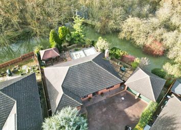 Thumbnail Detached bungalow for sale in Riverside Mead, Stanground Marina, Peterborough