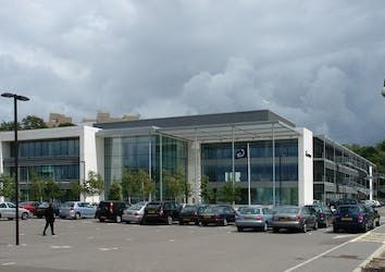 Thumbnail Office to let in Building 5 The Heights, Brooklands, Weybridge