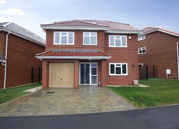 Thumbnail 6 bedroom detached house for sale in Felstead Way, Luton