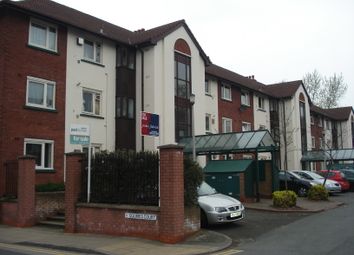 2 Bedrooms Flat to rent in Canterbury Gardens, Salford M5