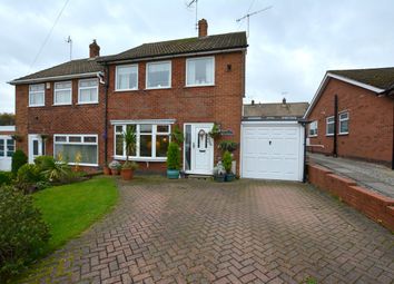 3 Bedrooms Semi-detached house for sale in Clumber Place, Inkersall, Chesterfield S43