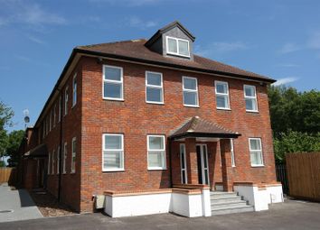 Thumbnail Flat to rent in Porters Wood House, Porters Wood, St Albans