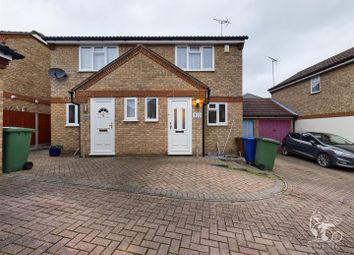 Thumbnail Terraced house to rent in St. Michaels Close, Aveley, South Ockendon