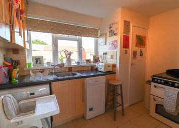 2 Bedrooms Maisonette to rent in Stonehouse Close, Cubbington, Leamington Spa CV32
