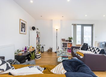 Thumbnail 2 bed flat to rent in Christian Street, London