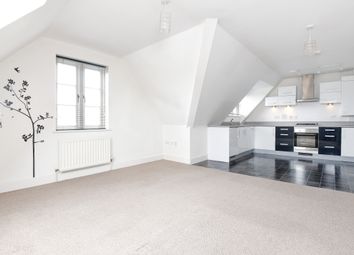 Thumbnail 1 bed flat to rent in High Street, Witney