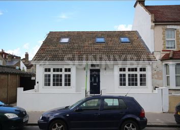 Thumbnail Semi-detached house to rent in Lakehall Road, Thornton Heath