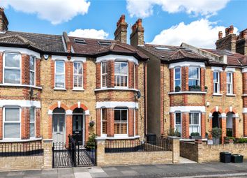 4 Bedroom End terrace house for sale