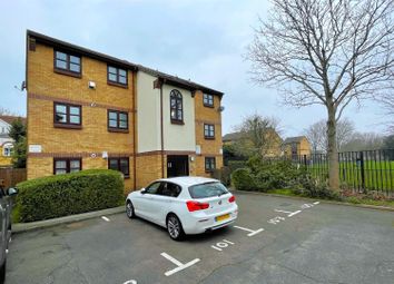 Thumbnail 1 bedroom flat for sale in Lavender Avenue, Mitcham