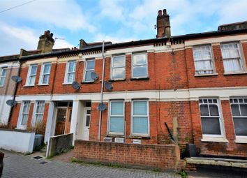 Thumbnail Flat to rent in Coverton Road, London