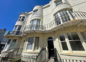Thumbnail Flat to rent in Regency Square, Brighton