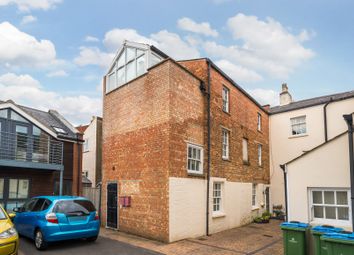 Thumbnail Flat for sale in St. Georges Terrace, Cheltenham