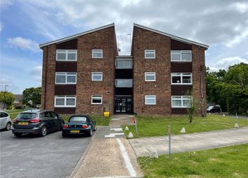 Thumbnail Flat to rent in Hillmead, Gossops Green, Crawley, West Sussex