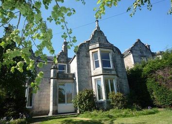 3 Bedroom Semi-detached house for rent