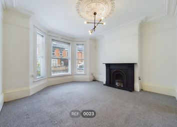 Thumbnail Flat to rent in Park Grove, Princes Avenue