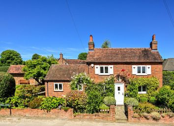 Thumbnail 4 bedroom detached house for sale in Popes Lane, Cookham Dean, Maidenhead