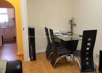 3 Bedrooms Flat to rent in Lower Broughton Road, Salford M7