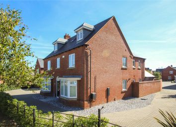 Thumbnail 5 bed detached house for sale in Silk Close, Buckingham