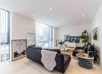 Thumbnail Flat to rent in Oval Road, Camden, London