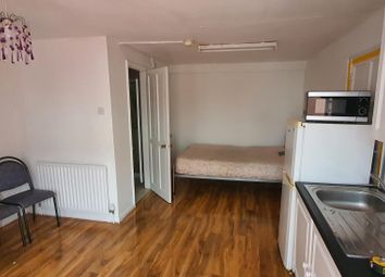 Thumbnail Studio to rent in Greenford Avenue, Southall