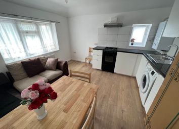 Thumbnail Flat to rent in South Avenue, Southall