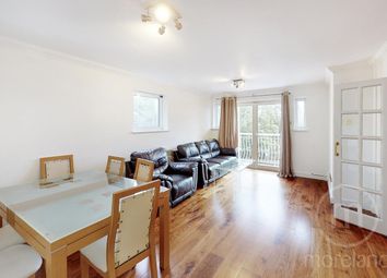 Thumbnail Flat to rent in Queens Road, London