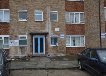 2 Bedrooms Flat to rent in Hampden Lane, London N17