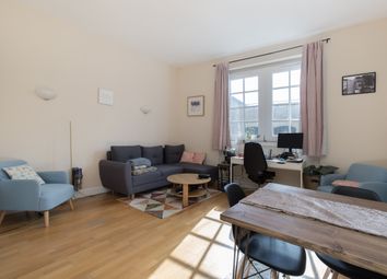Thumbnail 1 bed flat to rent in Gainsford Street, London