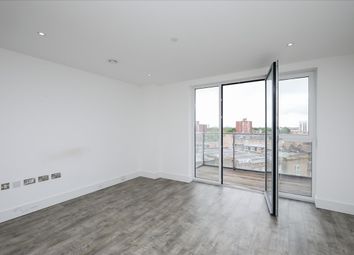 Thumbnail 1 bed flat to rent in Hoopers Mews, London