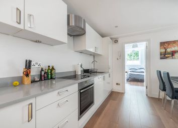 2 Bedrooms Flat to rent in Westbourne Gardens, Notting Hill W2