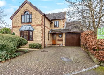 4 Bedrooms Detached house for sale in Foxglove Close, Winkfield Row, Bracknell, Berkshire RG42