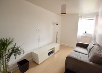 2 Bedrooms Flat to rent in Belle Vue Road, Hyde Park, Leeds LS3