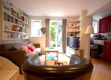 Thumbnail Flat to rent in Corrance Road, London