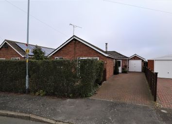 4 Bedrooms Detached bungalow for sale in Hilltop Close, Eagle, Lincoln LN6