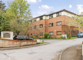 Thumbnail 2 bedroom flat for sale in London Road, High Wycombe