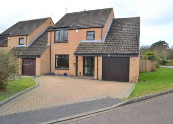 4 Bedrooms Detached house for sale in Carston Grove, Calcot, Reading, Berkshire RG31
